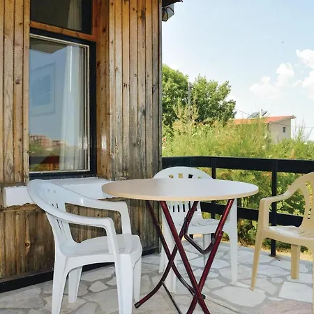 Three-bedroom Holiday In Sinemoretz Lozenets