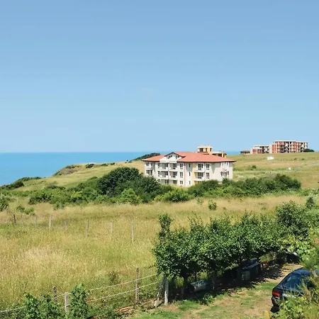 Three-bedroom Holiday In Sinemoretz Feriehus Lozenets
