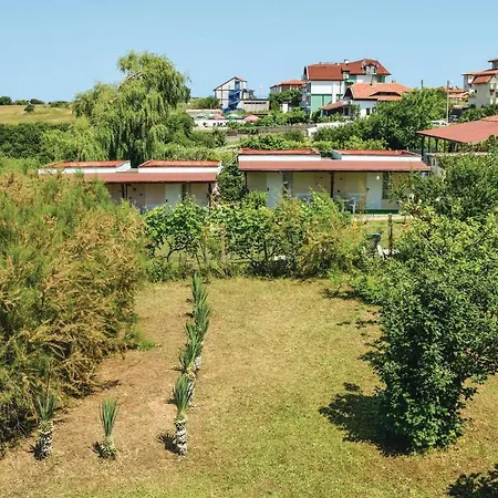 Three-bedroom Holiday In Sinemoretz Feriehus Lozenets