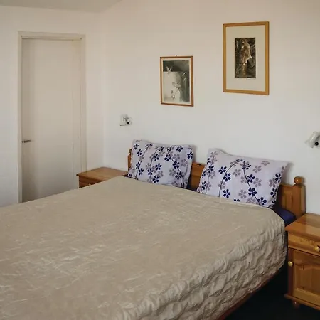 Three-bedroom Holiday In Sinemoretz Lozenets