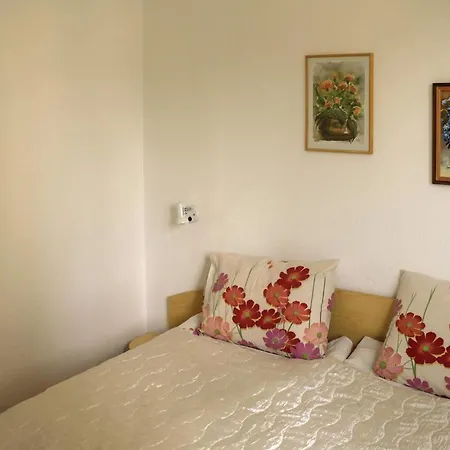 Three-bedroom Holiday In Sinemoretz Lozenets